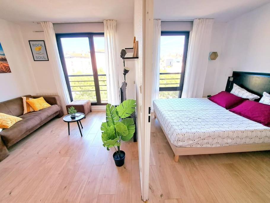 Le Valmy: Appartement Lumineux Au Pied Du Metro ليون المظهر الخارجي الصورة