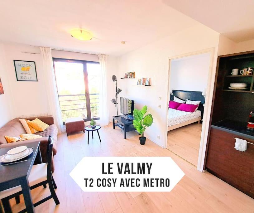 Le Valmy: Appartement Lumineux Au Pied Du Metro ليون المظهر الخارجي الصورة